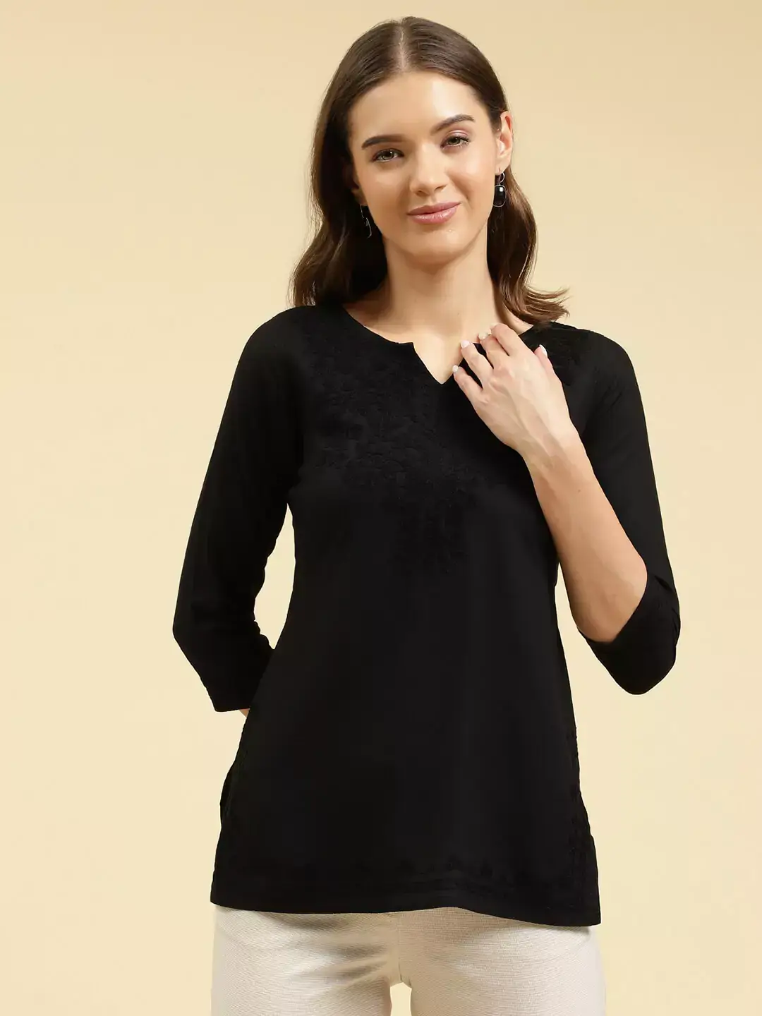 zahra-black-self-aari-short1.webp